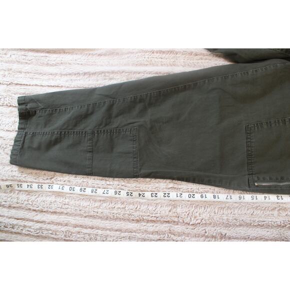 Style & Co Curvy Fit Jean Green Capris - Size 14 Pants - Nice - Picture 3 of 10